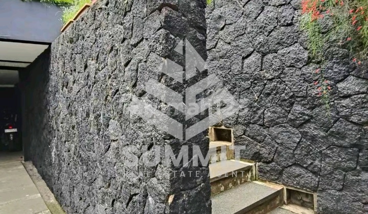 Rumah Mewah Area Setraduta Harga Menarik Siap Huni 2