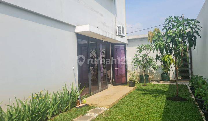 Disewakan Rumah 2 Lantai Full Furnis Area Lippo Cikarang  2