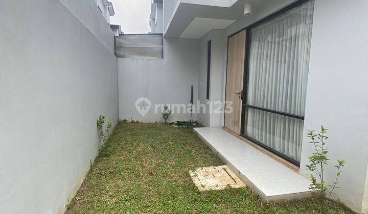 Rumah 2 Lantai Hook Disewakan Lokasi Lippo Cikarang  2