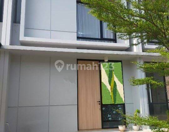 DISEWAKAN RUMAH 2 LANTAI CLUSTER WATERFRON LIPPO CIKARANG  1