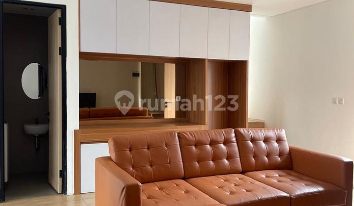 SEWAKAN RUMAH SUDAH DI RENOVASI 2 LANTAI WILAYAH LIPPO CIKARANG 2