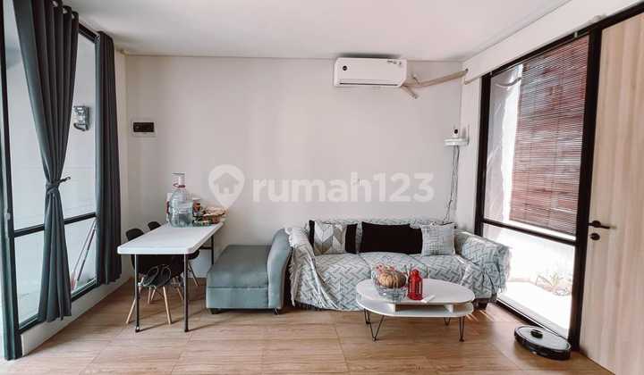 Disewakan Rumah Minimalis 2 Lantai Full Furnis 2