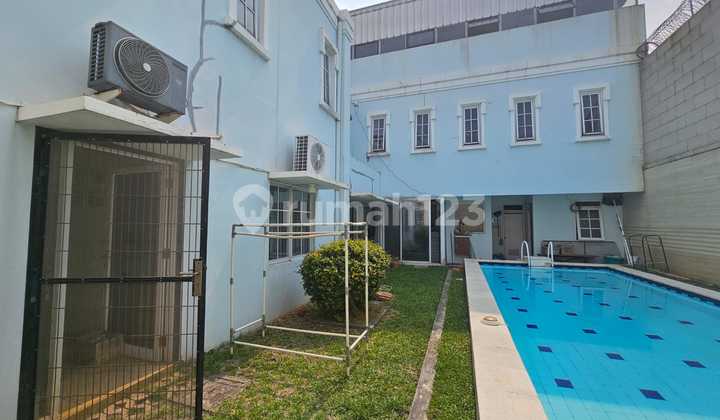 Dijual Rumah Ada Swimming Pool Area Lippo Cikarang 2