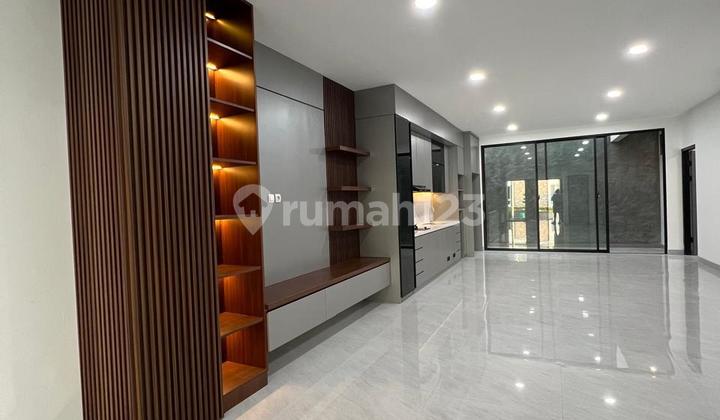 Disewakan Rumah Bagus Area Lippo Cikarang 1