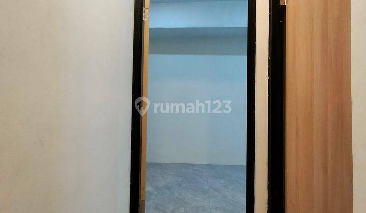 Disewakan Rumah 2 Lantai Full Furnis Sudah Renovasi Lippo 2