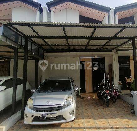 Disewakan Rumah Dalam Cluster Waterfront Full Furnis Lippo 2