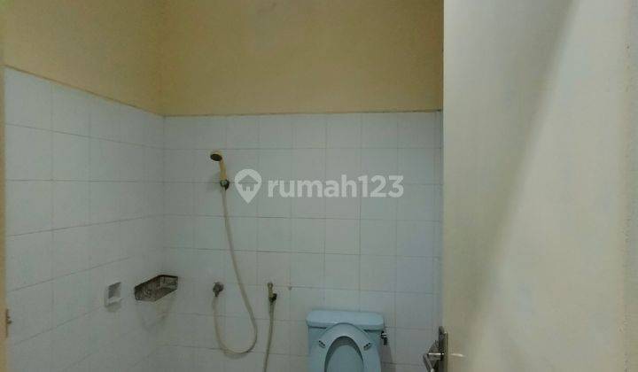 Disewakan Rumah 2 Lantai Full Furnis Type 3 Kamar Lippo Cikarang  2