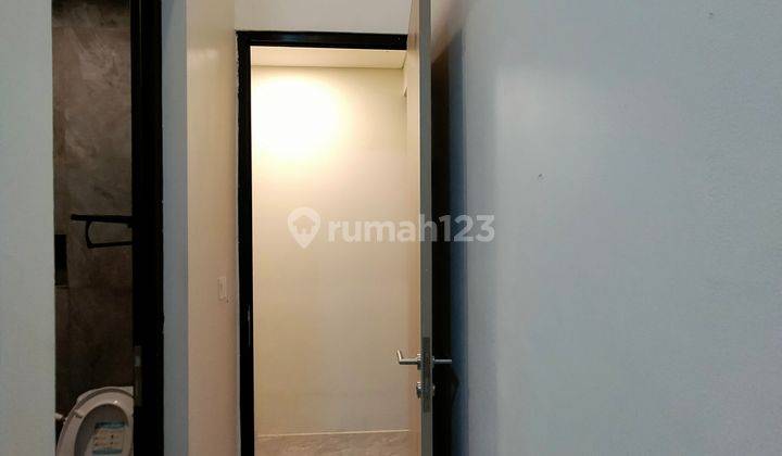 Disewakan Rumah 2 Lantai Full Furnis Sudah Renovasi Lippo 2