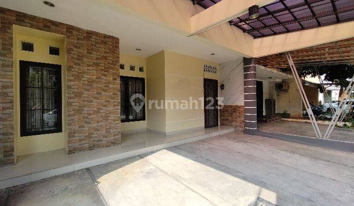 Dijual Rumah Udah Renovasi 2 Lantai Area Lippo Cikarang 2