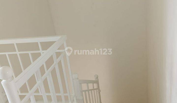 DISEWAKAN RUMAH 2 LANTAI FURNIS BARU RENOVASI AREA DELTA MAS CIKARANG PUSAT  2