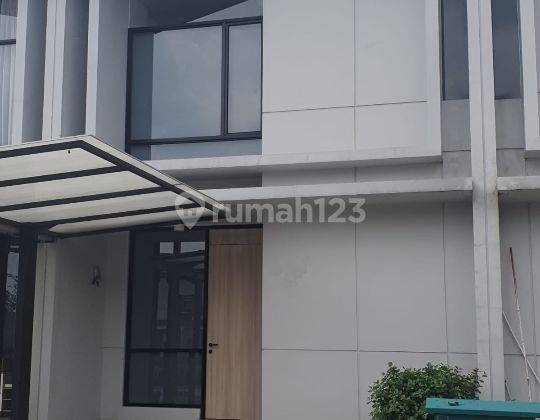 Dijual Rumah Minimalias 2 Lantai Sudah Full Furnis Lippo Cikarang 1