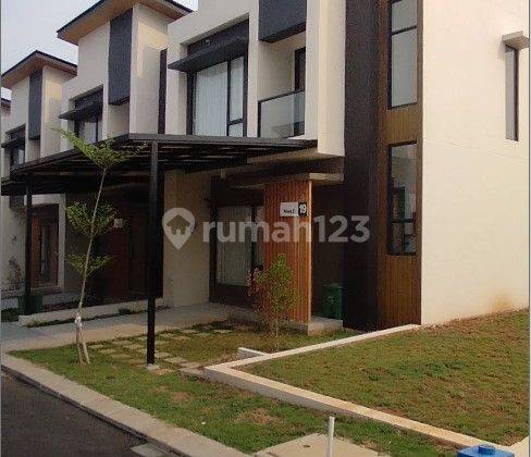 Disewakan Cluster Baru Rumah 2 Lantai Full Furnis Delta Mas  2