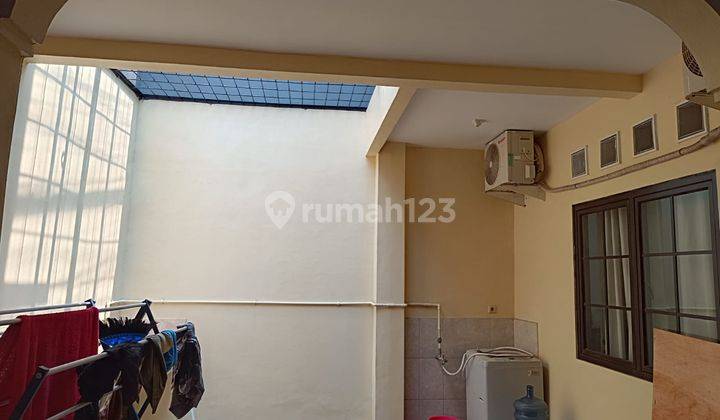 Dijual Rumah Udah Renovasi 2 Lantai Area Lippo Cikarang 2