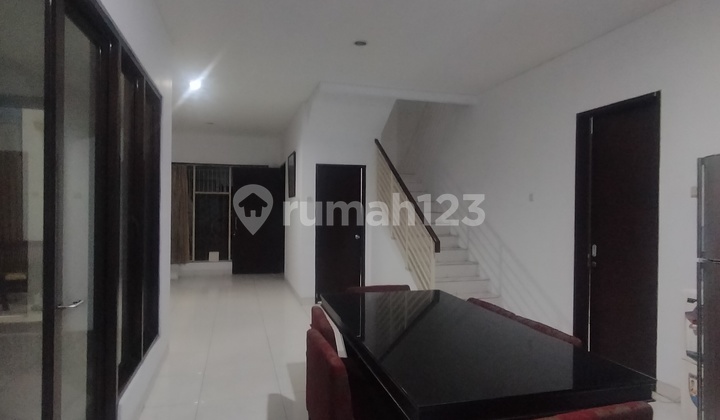 Disewakan Rumah 2 Lantai Full Furnis Area Delta Mas 2