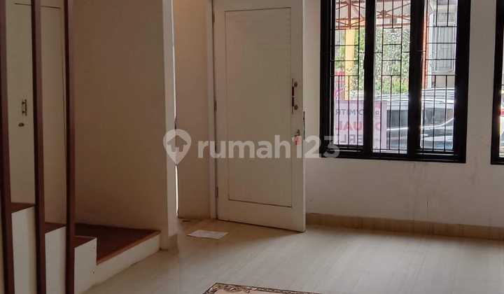 A nice and neat house in Citra Gran, Cibubur that is very comfortable and strategic.