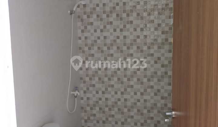 Minimalis Modern House di Pusat Area Bekasi Kota 2