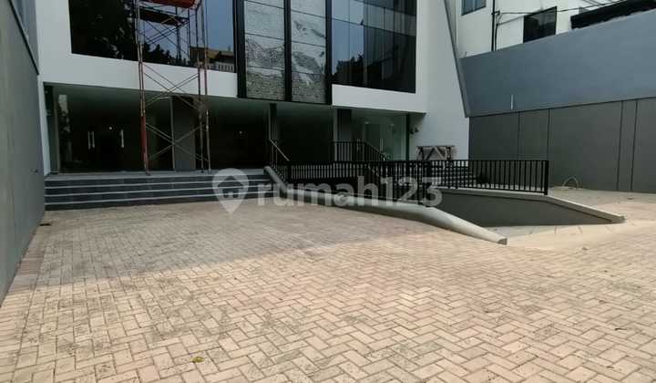 New Brand Commercial Mini Building in Duren Sawit, East Jakarta New Brand Commercial Mini Building in Duren Sawit, East Jakarta