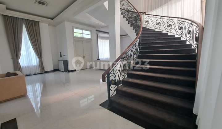 Luxury House In Primary Area Kuningan, Jakarta 2