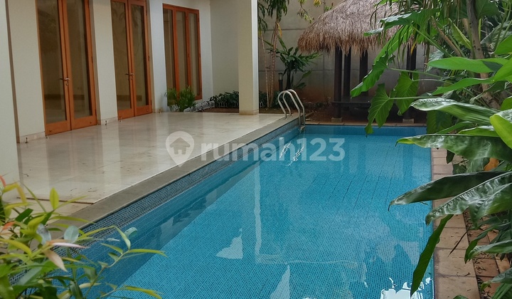 BRIGHT AND COZY HOUSE WITH NICE BACKYARD @KEMANG, SOUTH JAKARTA