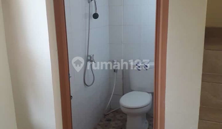 Ruko Gandeng 5 Di Area Komersial Bintaro Jakarta Selatan 