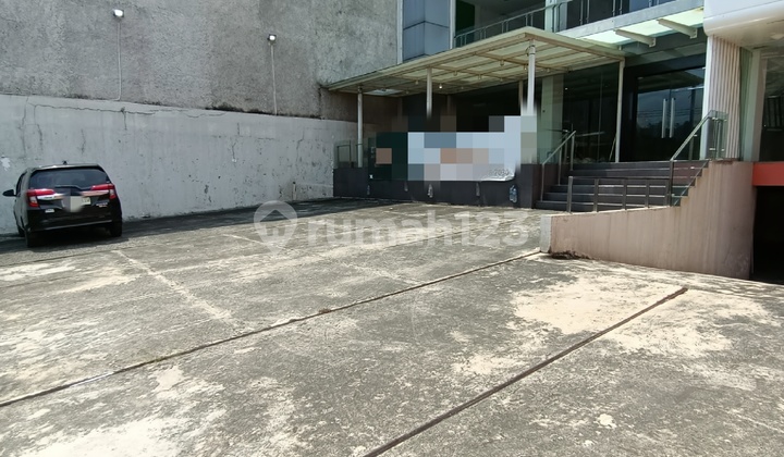 Disewakan Mini Building 4 Lantai Multifungsi di Area Strategis Diantara Jakarta Pusat & Barat