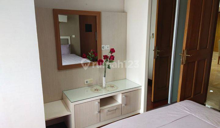 Apartement Park Royale 2 BR Bagus Sekali 6