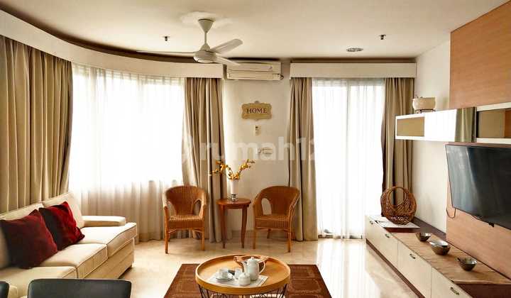 Apartement Park Royale 2 BR Furnished Bagus 1