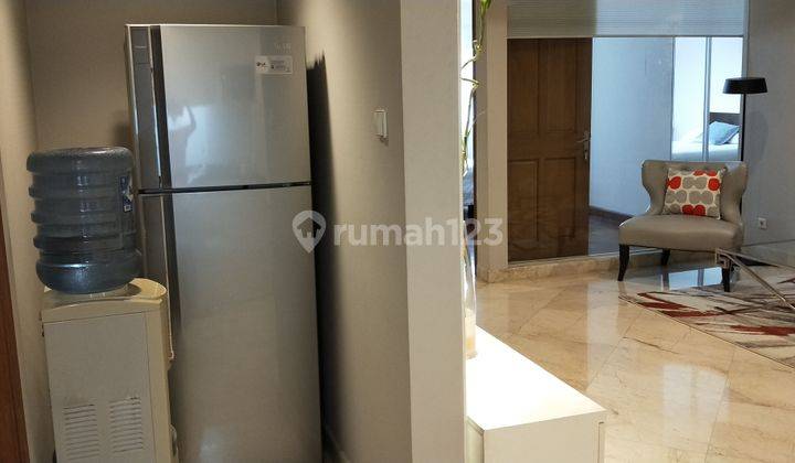 Apartement Park Royale 2 BR Furnished Bagus 2