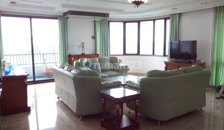 Apartement Park Royale 3 BR Furnished Bagus.  lokasi strategis di CBD area Jakarta 2