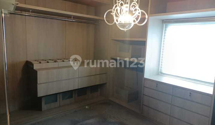 Park Royale Apartment 3 Bedrooms 187 M Fully Furnished Strategic Location Park Royale Apartment 3 Bedrooms 187 M Fully Furnished Strategic Location