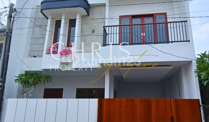 Dijual Villa Freehold Sanur Kauh Denpasar - 3Br, Kolam Renang 2