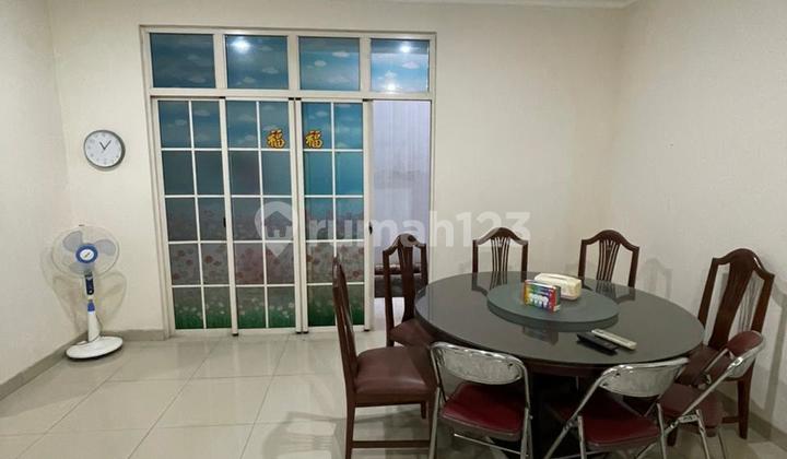 Disewa Rumah Pik 1 Siap Huni. Ada 4 Kamar Tidur 2