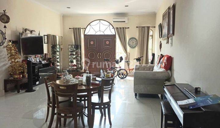 Rumah di Kano Permai PIK Bagus 2,5 Lantai Semi Furnished ! 1