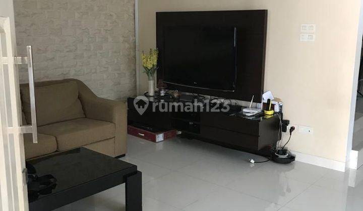 Rumah Pluit Semi Furnished Ukuran 8x19 ! 2