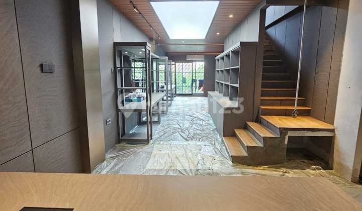 Dijual ! Ruko Muara Karang 4 Lantai Furnished Siap Pakai !