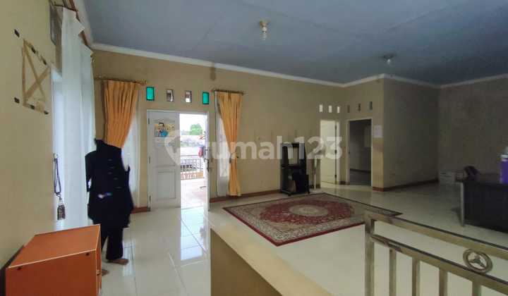 Hunian 2 Lantai Posisi Sudut Taman Warnasari Indah 2