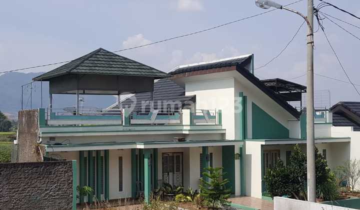 Rumah Dijual Semi Villa di Komplek Pesona Intan Garut Tarogong Samarang
