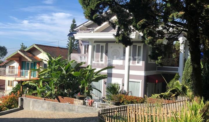 Dijual Villa Istana Bungan Bandung Full Furnished Dijual Villa Istana Bungan Bandung Full Furnished