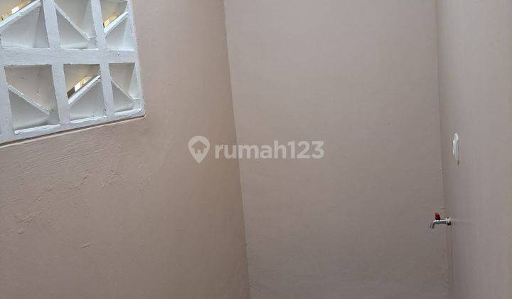 Dijual murah rumah 2 lantai strategis dkt grand batavia di pasar kemis 5