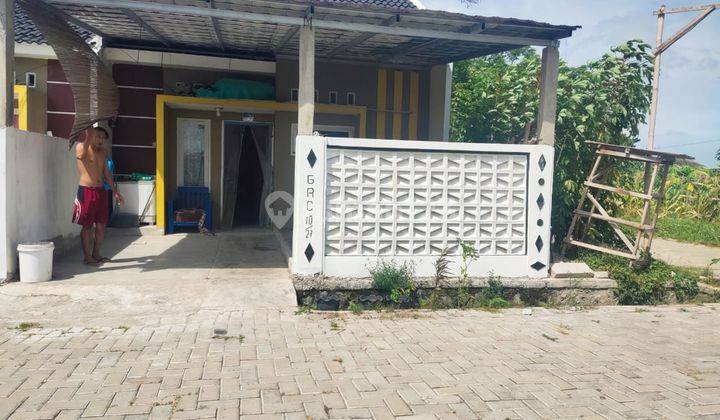 Over kredit murah siap huni posisi hook di rajeg Granada Rajeg City 1