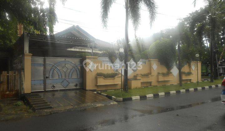 Rumah Tua Hitung Tanah di Taman Alfa Indah Jakarta Barat 1