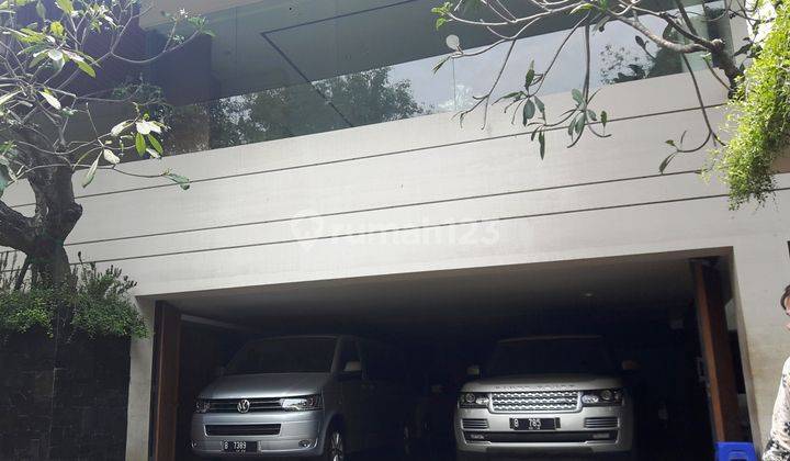 Rumah Mewah Siap Huni Di JL Cimahi Menteng Jakarta Pusat 1