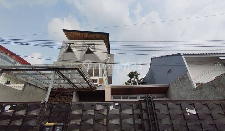 Rumah 3 Lantai Hitung Tanah JL Delta Sari F1 Gandaria Jaksel 2