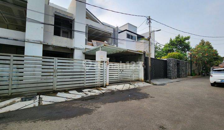 Rumah Bangunan 70% Hook Dekat Senayan Jl Patal Senayan Iv 2