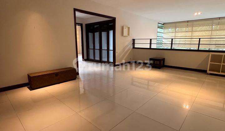 Hook Rumah Graha Family di Kawasan Elit With Perabot 2