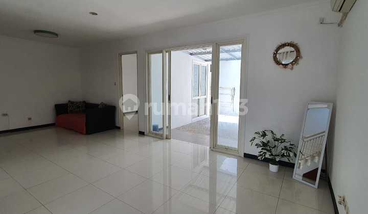 For Rent: Jasmine House, New Pondok Tjandra, Renovated, Ready to Live In 2