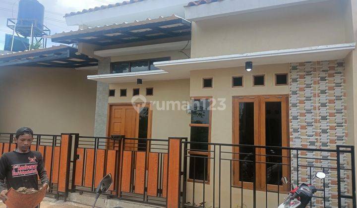 Rumah reddy dan progres di sawangan Depok SHM 1