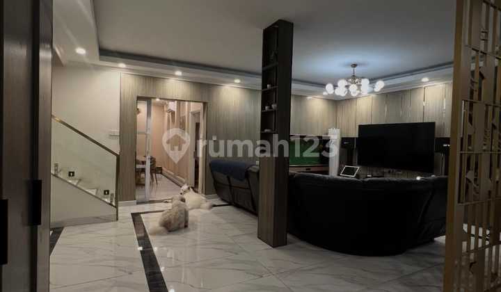 Rumah Mewah 2 Lantai di Puri Mansion - Jakarta Barat 2