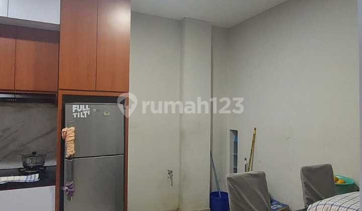 Jual Rumah East Terrace Metland Puri 2.5 Lantai Full Renov SHM 2