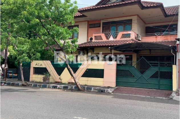 Rumah Mewah Gayungsari Strategis Dekat Masjid Agung dan Trans Icon Mall Rumah Mewah Gayungsari Strategis Dekat Masjid Agung dan Trans Icon Mall